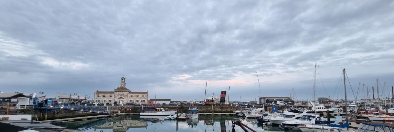 Diamond Harbour - Whole Huge Apartment - Wifi - Beach - Ramsgate Town Eksteriør billede