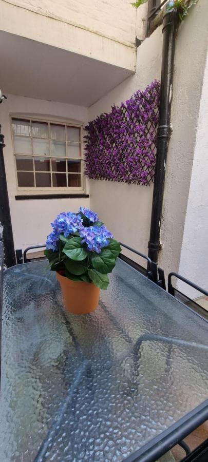 Diamond Harbour - Whole Huge Apartment - Wifi - Beach - Ramsgate Town Eksteriør billede